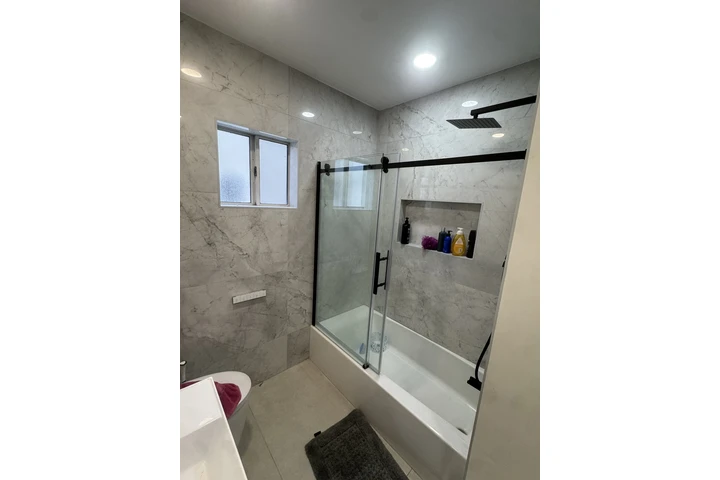 $1100 : Rento cuarto image 3