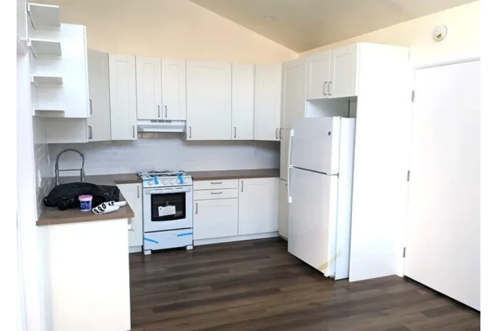 $2850 : Available 3 bedrooms Apt image 1