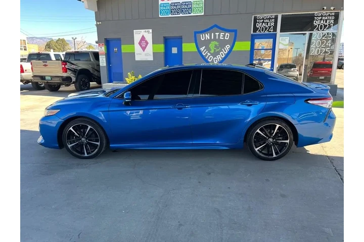 2019 Camry XSE image 8