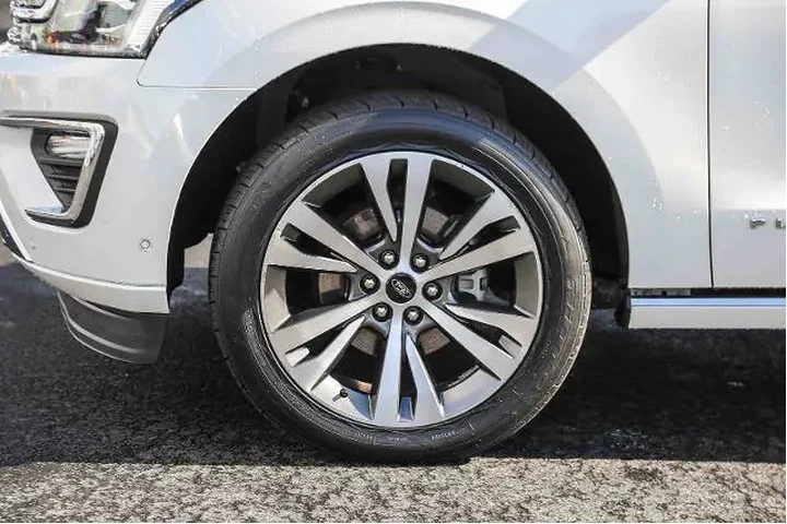 $36995 : Ford Expedition MAX 2020 4x4 image 10