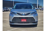 $38961 : Toyota Sienna 2025 LE 8-Pass thumbnail
