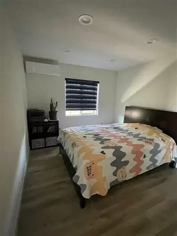 $750 : Rent in Community Ave Glendale image 3