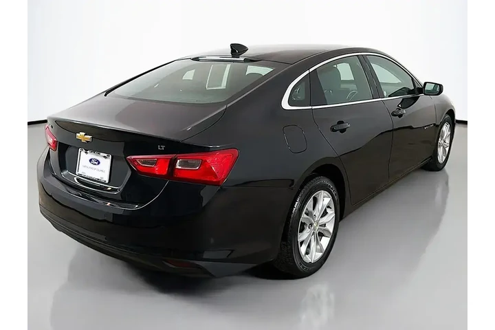 $17699 : Chevrolet Malibu 2024 LT 4dr image 7