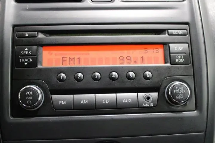 $8948 : Nissan Versa 2017 1.6 S 4dr image 8