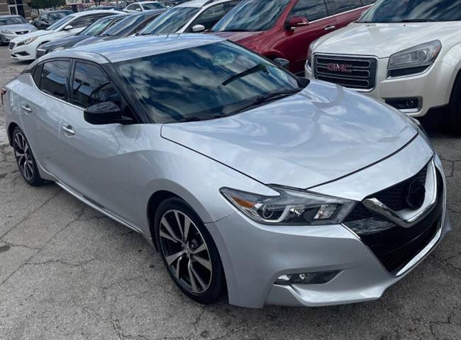 $10900 : 2017 Maxima 3.5 S image 7