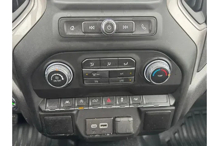 $34700 : Chevrolet Silverado 1500 202 image 5