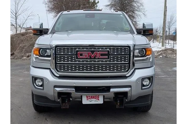 $39996 : GMC Sierra 2500HD 2018 4x4 D image 8