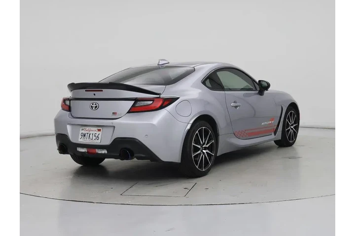 $31998 : Toyota GR86 2024 2dr Coupe 6 image 8
