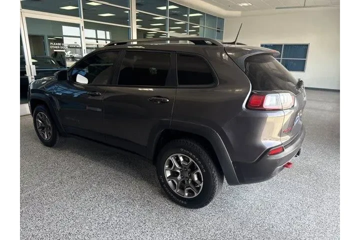 $21999 : Jeep Cherokee 2021 4x4 Trail image 4