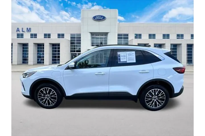 $21970 : Ford Escape Plug-In Hybrid 2 image 8