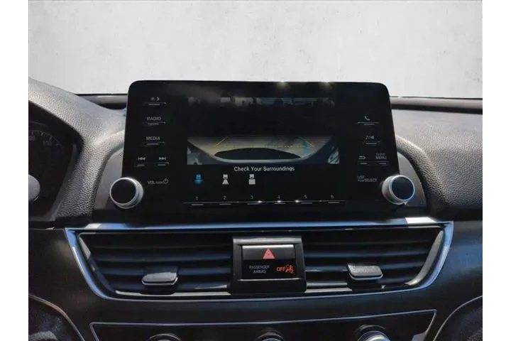 $19299 : Honda Accord 2019 LX 4dr Sed image 9