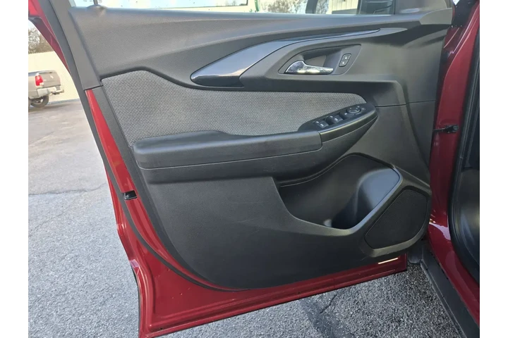 $16500 : Chevrolet Trailblazer 2021 L image 5