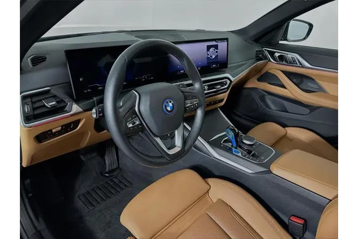 $31000 : BMW i4 2023 eDrive35 Gran Co image 9
