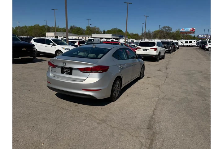 2018 Elantra SEL 2.0L Auto (A image 2