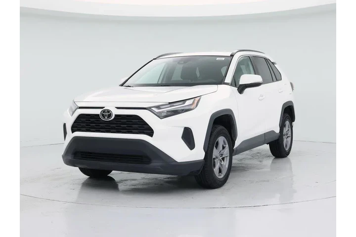 $22998 : Toyota RAV4 2022 XLE 4dr SUV image 4