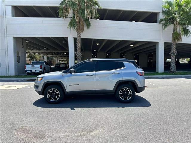 $19000 : 2018 JEEP COMPASS2018 JEEP CO image 9