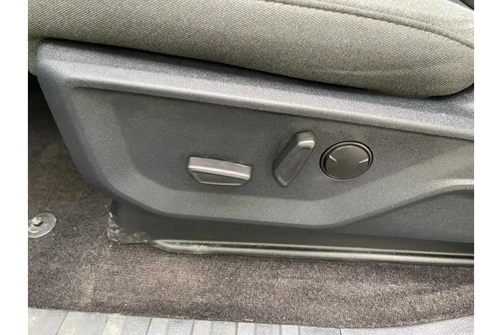 $38995 : Ford F-150 2022 4x4 XLT 4dr image 8