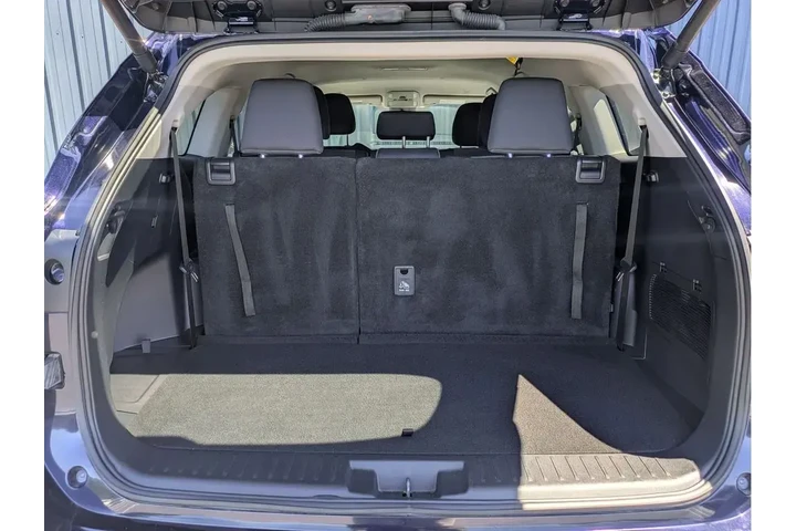 $38888 : Toyota Highlander 2025 LE 4d image 7