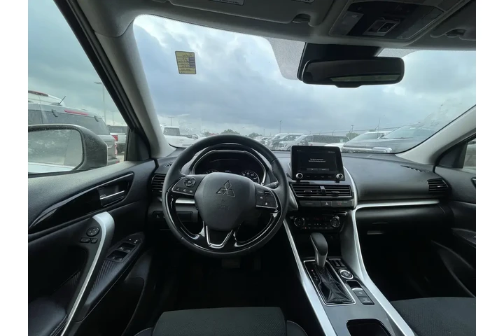 $20959 : Mitsubishi Eclipse Cross 202 image 5
