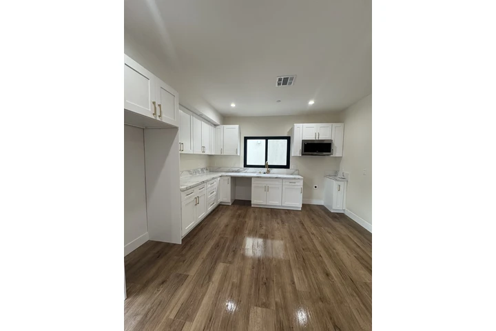 Cleaning Services for Realtor image 6