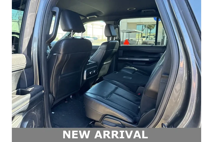 $29791 : Ford Expedition 2021 4x2 XLT image 6