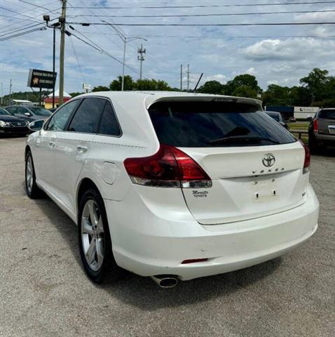 $8900 : 2015 Venza XLE image 4