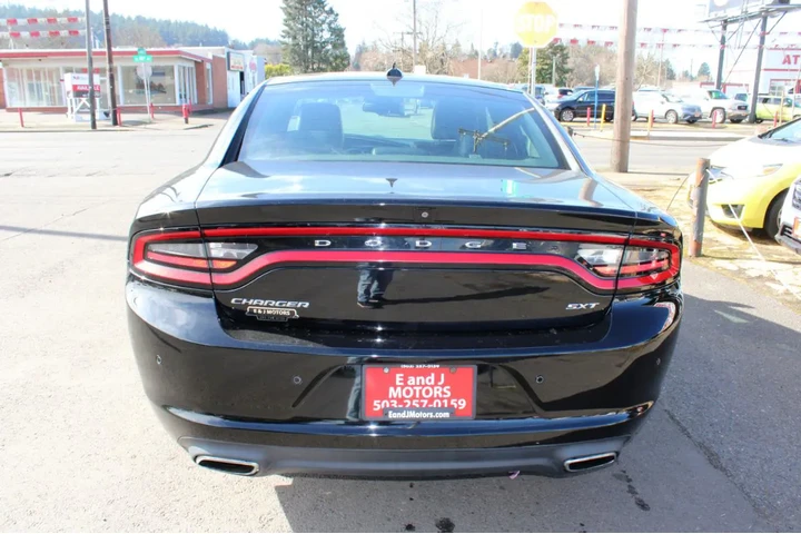 $12995 : 2015 Charger 4dr Sdn SXT RWD image 6