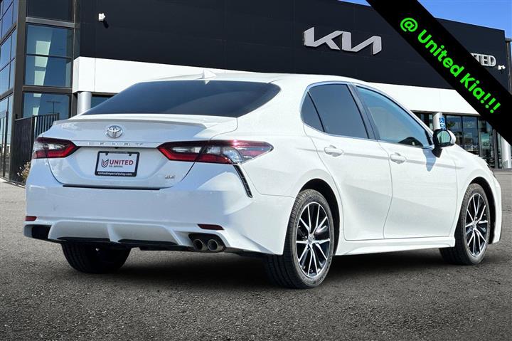 $23348 : Pre-Owned 2021 Camry SE image 4