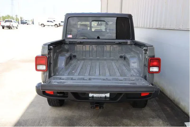 $27973 : Jeep Gladiator 2021 4x4 Spor image 10