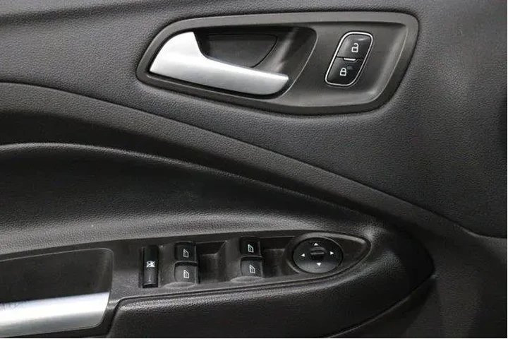 $13982 : Ford Escape 2018 SE 4dr SUV image 7