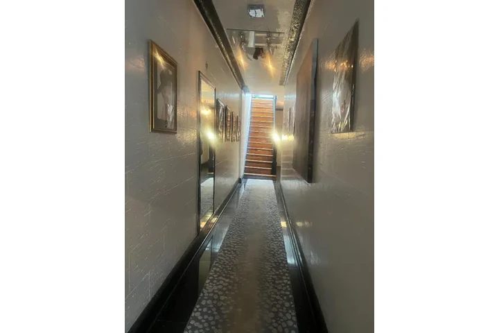 $1100 : Spacious 1BR 1BA $1100 image 2