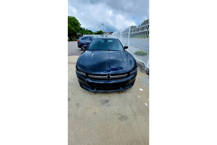 $13990 : 2015 Charger SE image 10
