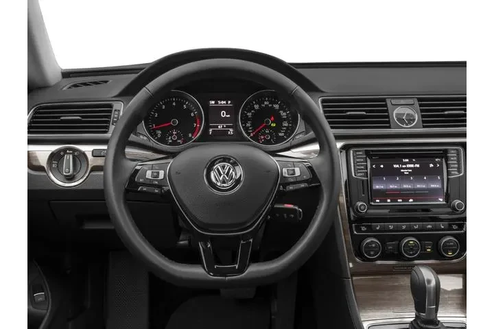 $16988 : Volkswagen Passat 2016 1.8T image 6