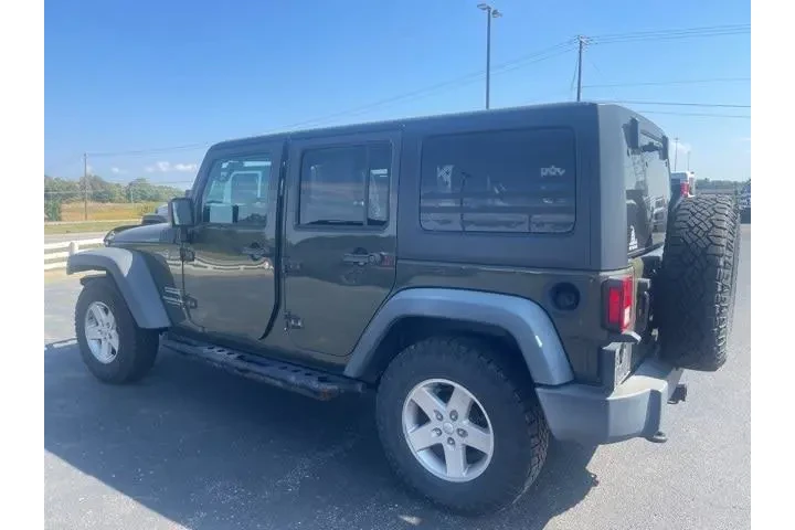 $16900 : Jeep Wrangler Unlimited 2016 image 2