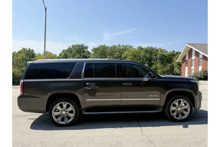$12999 : 2016 GMC Yukon XL Denali image 5