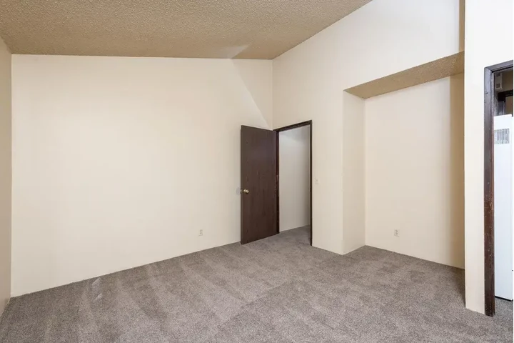 $1100 : Cozy 1-Bedroom and 1-Bathroom image 8
