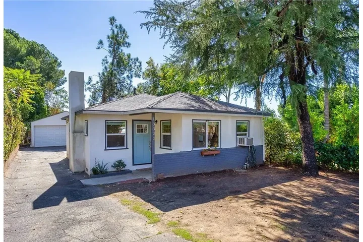 $900 : 2bed 2bath Home For Rent image 1