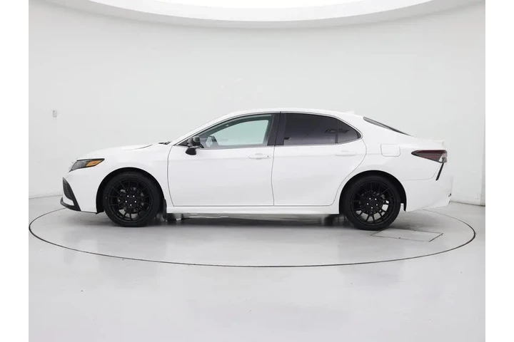 $27998 : Toyota Camry 2024 SE 4dr Sed image 3