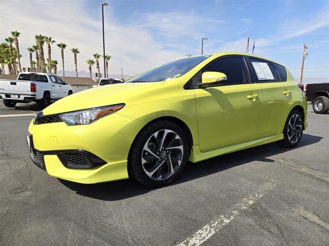 $14939 : Pre-Owned 2017 COROLLA IM image 3