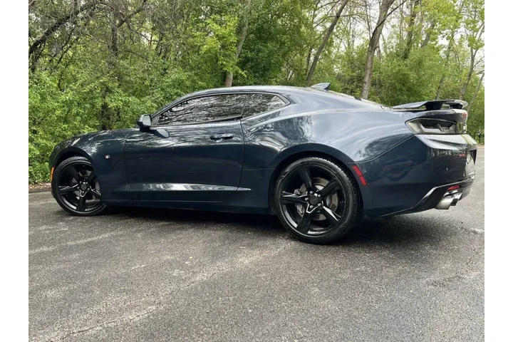 $25997 : 2016 Camaro SS image 8