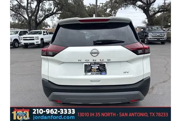 $21385 : Nissan Rogue 2023 SV 4dr Cro image 5