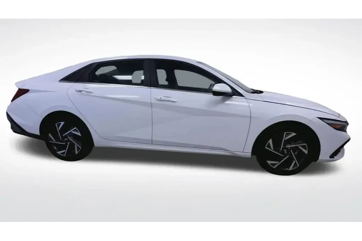 $21995 : Hyundai ELANTRA 2024 SEL 4dr image 9