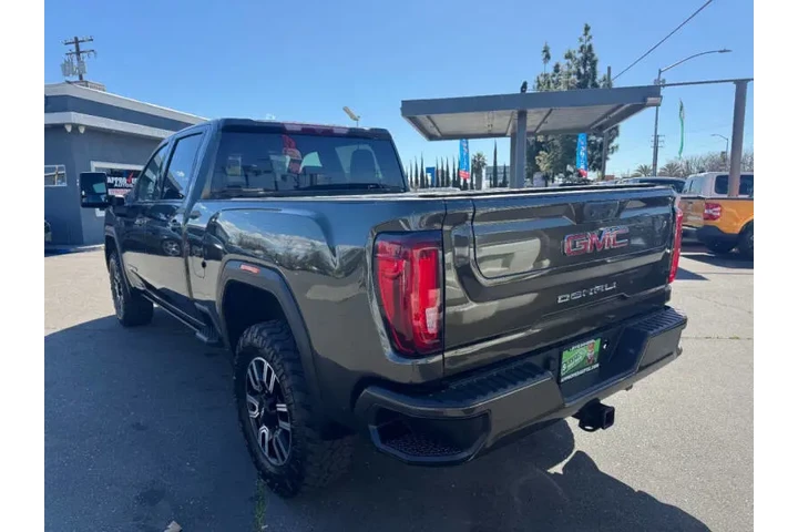 $43998 : 2023 GMC Sierra 2500HD AT4 image 6