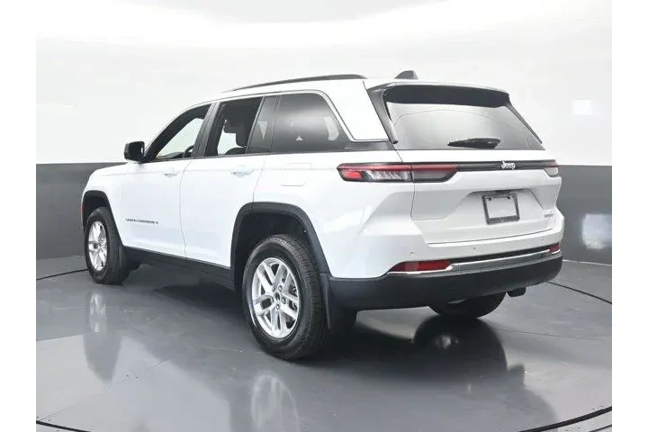 $33000 : Jeep Grand Cherokee 2025 4x2 image 4