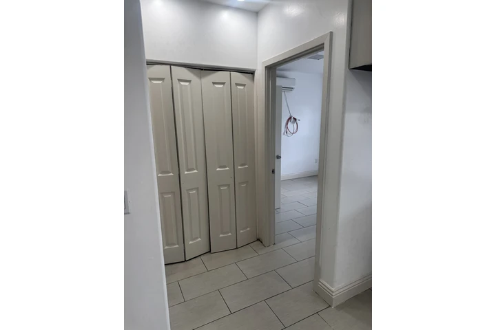 $2000 : Casita de atras en renta image 4