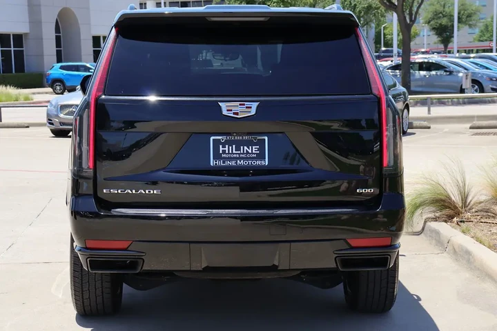 $69686 : 2023 Escalade 4WD Sport image 9