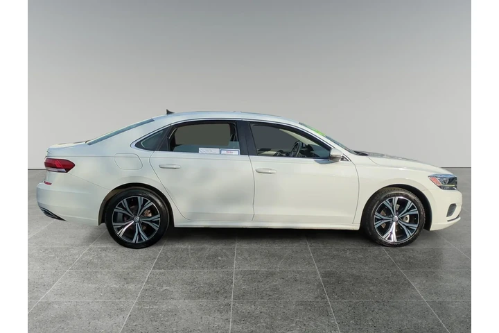 $22951 : Volkswagen Passat 2021 SE 4d image 6