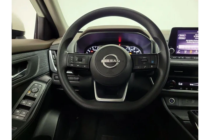 $22998 : Nissan Rogue 2023 SV 4dr Cro image 10