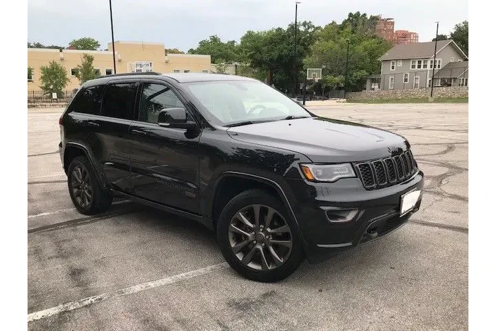 $6800 : 2016 Grand Cherokee LTD 4WD image 3