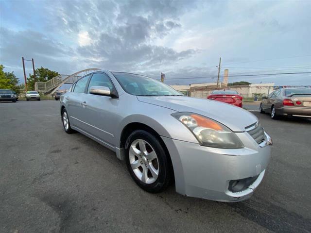 2007 Altima 3.5 SE image 10